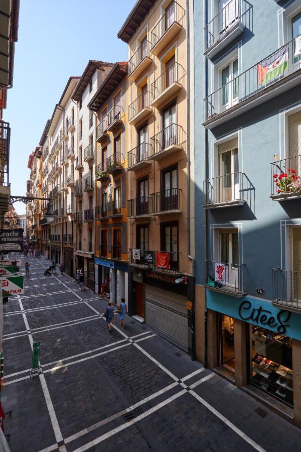 Tuapartamento Centro Estafeta Deluxe Apartment Pamplona Exterior photo